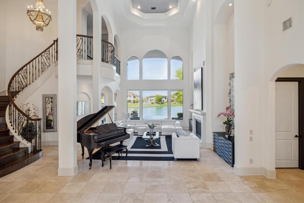 70 Sunset Park Lane, Sugar Land, Texas image 11