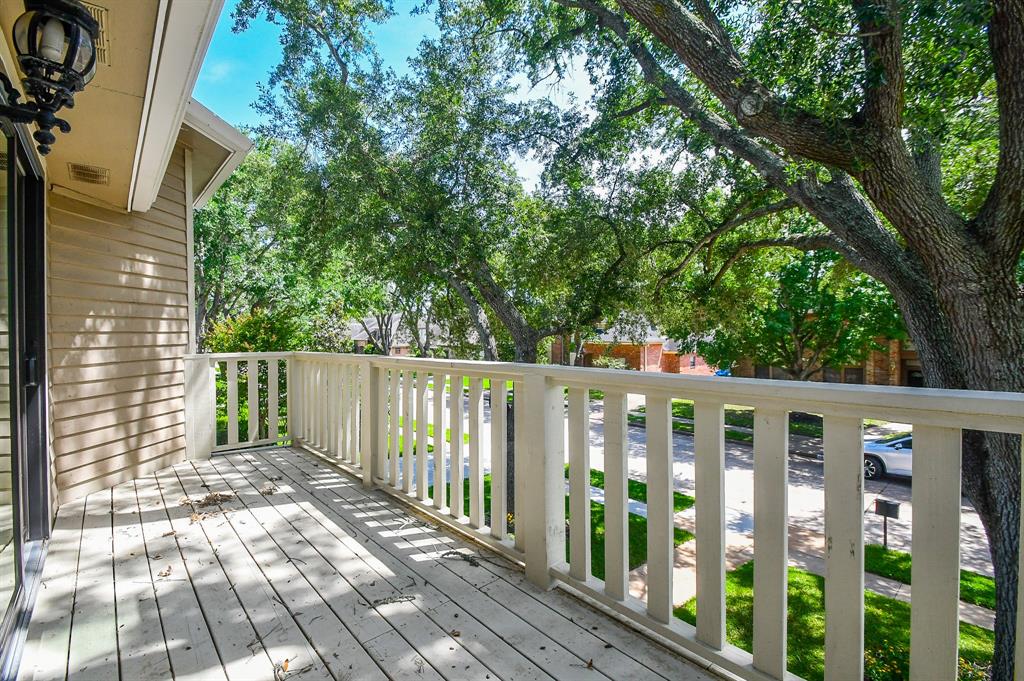 1023 Goldfinch Avenue, Sugar Land, Texas image 22