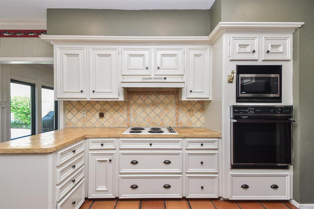 1023 Goldfinch Avenue, Sugar Land, Texas image 10