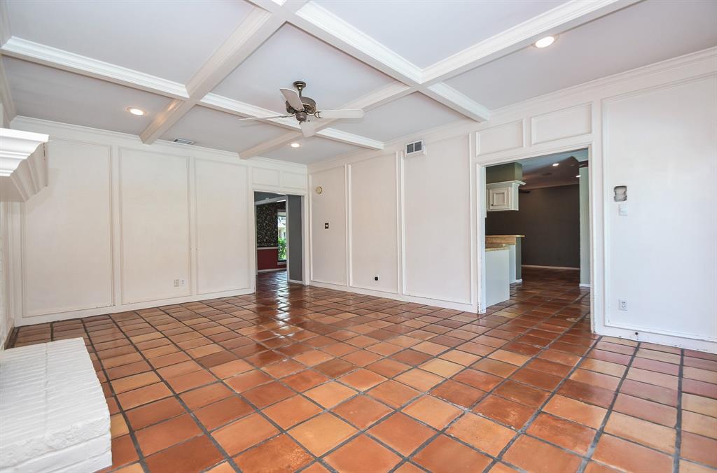 1023 Goldfinch Avenue, Sugar Land, Texas image 6