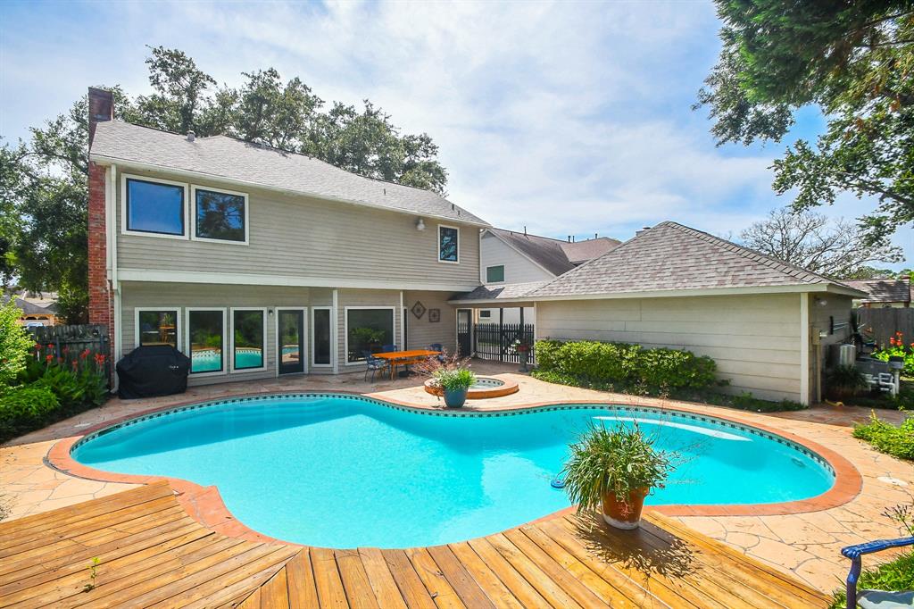 1023 Goldfinch Avenue, Sugar Land, Texas image 27