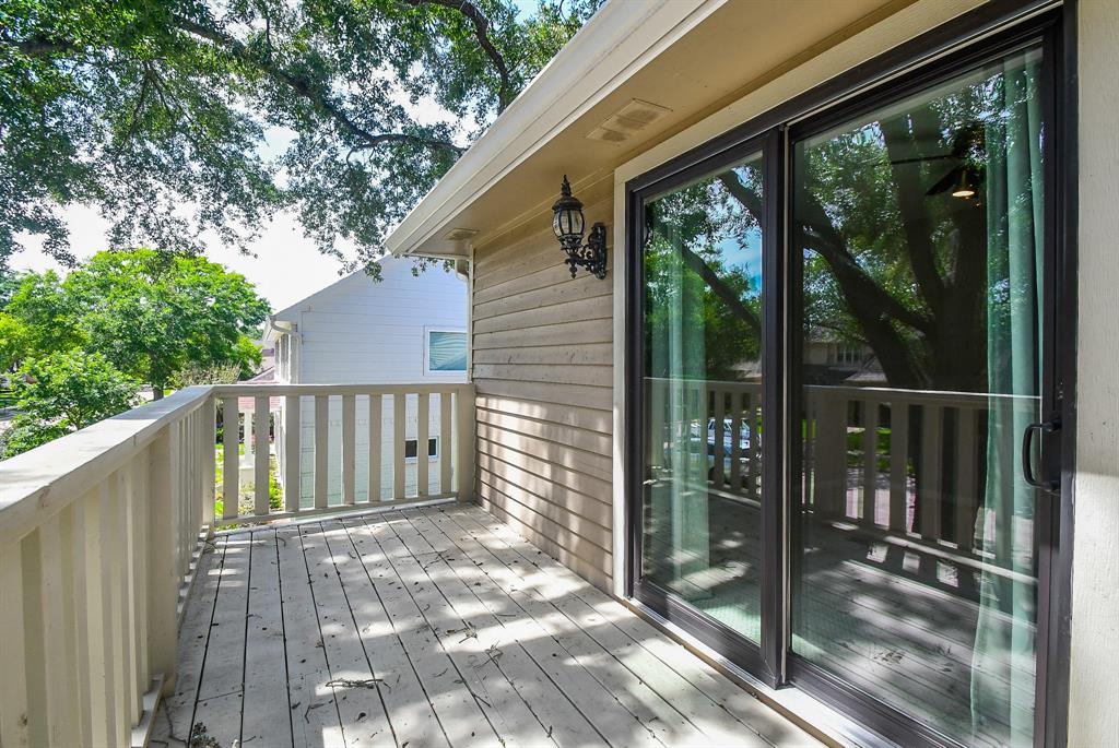 1023 Goldfinch Avenue, Sugar Land, Texas image 23