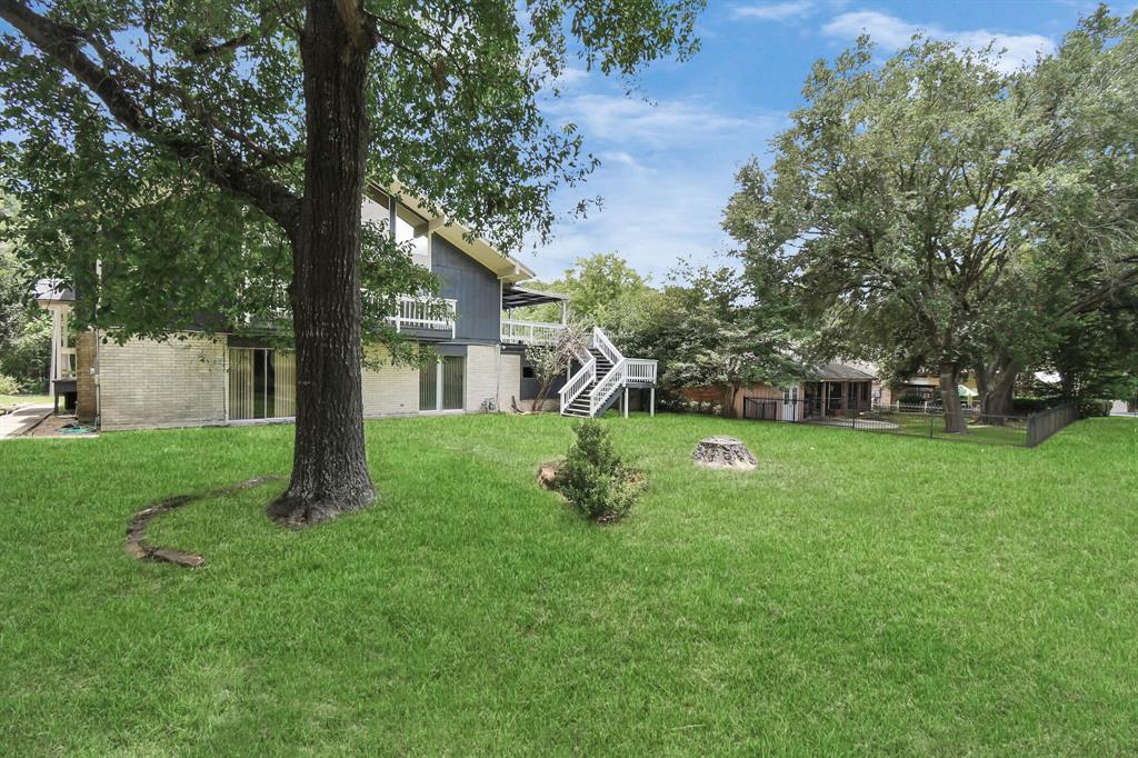 1050 Broadmoor Drive, Huntsville, Texas image 17