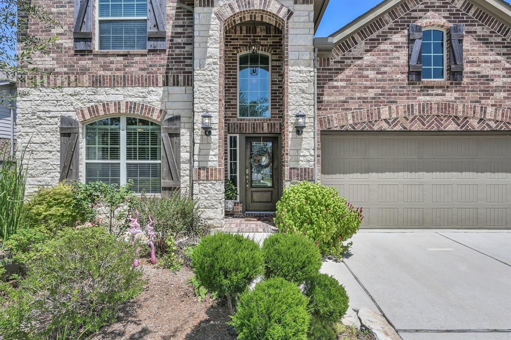 14906 Scarlet Finch Way