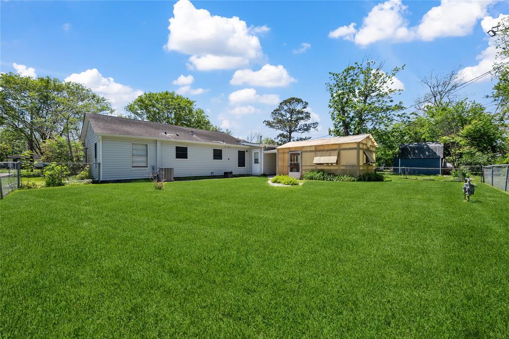 100 W Francis Street, Baytown, Texas image 18