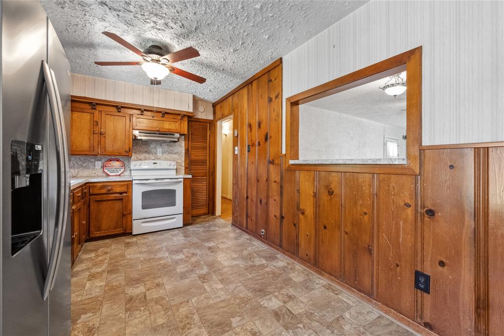 100 W Francis Street, Baytown, Texas image 10
