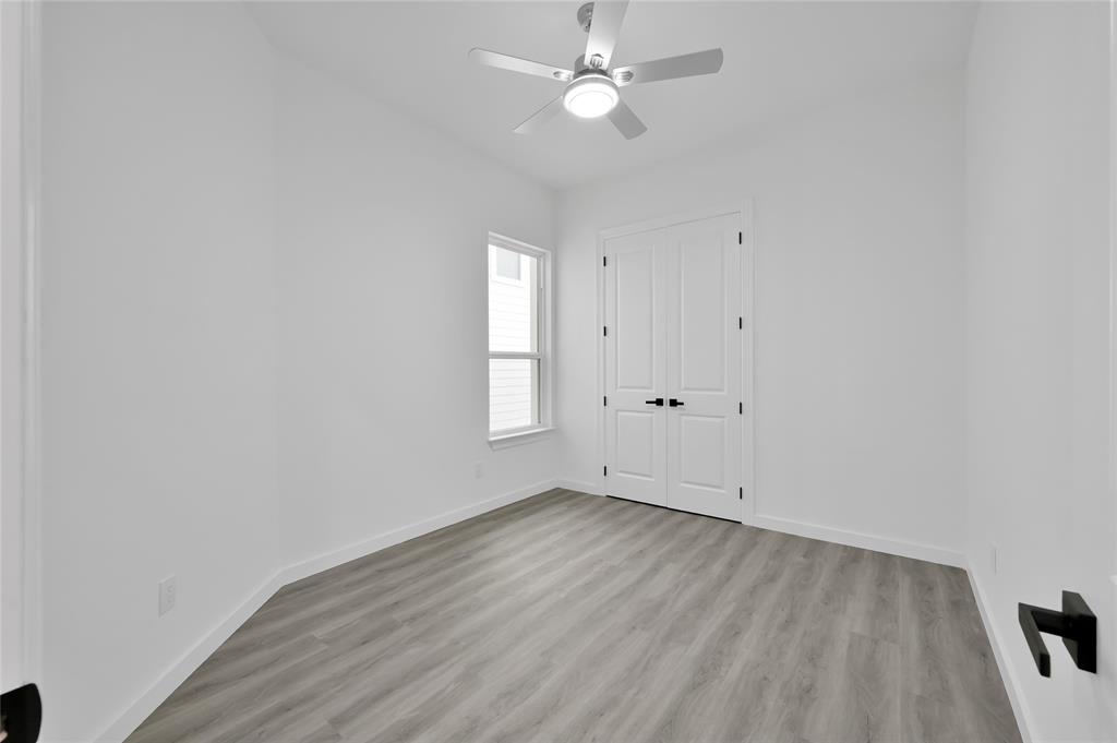 111 Capetown Way, Conroe, Texas image 30