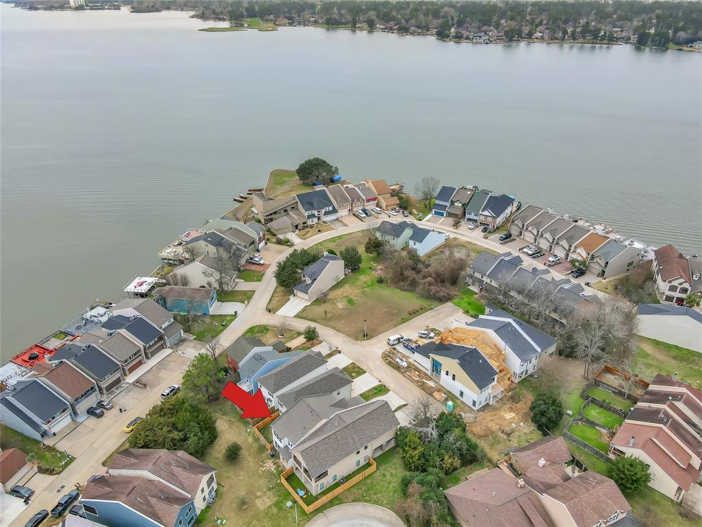 111 Capetown Way, Conroe, Texas image 2