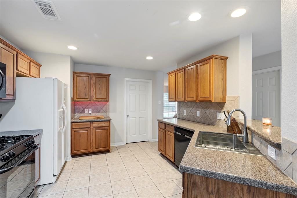 25430 Twister Trail, Spring, Texas image 15