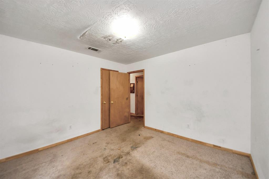 135 & 137 County 3431 Road, Cleveland, Texas image 16