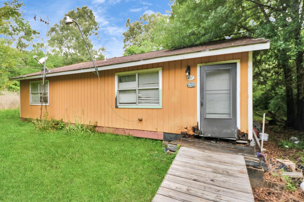 135 & 137 County 3431 Road, Cleveland, Texas image 1