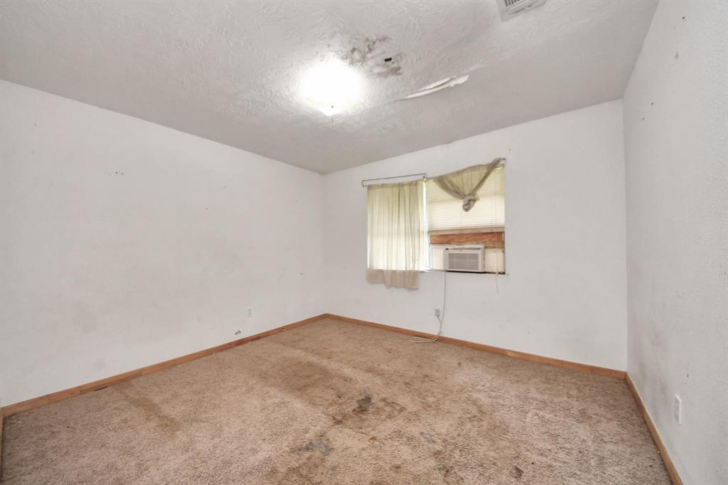 135 & 137 County 3431 Road, Cleveland, Texas image 17