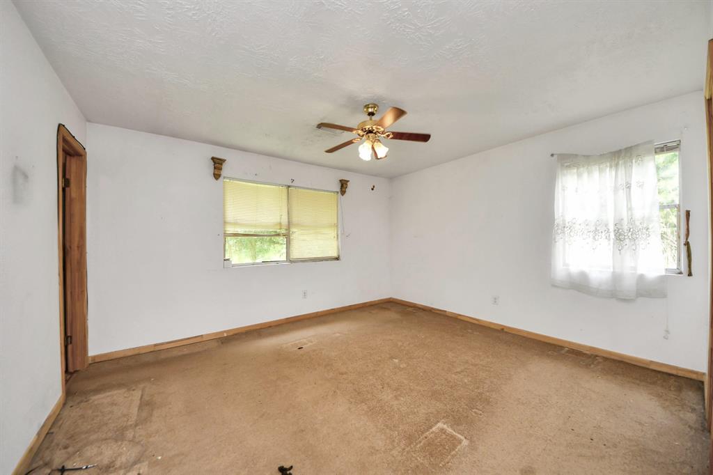 135 & 137 County 3431 Road, Cleveland, Texas image 18