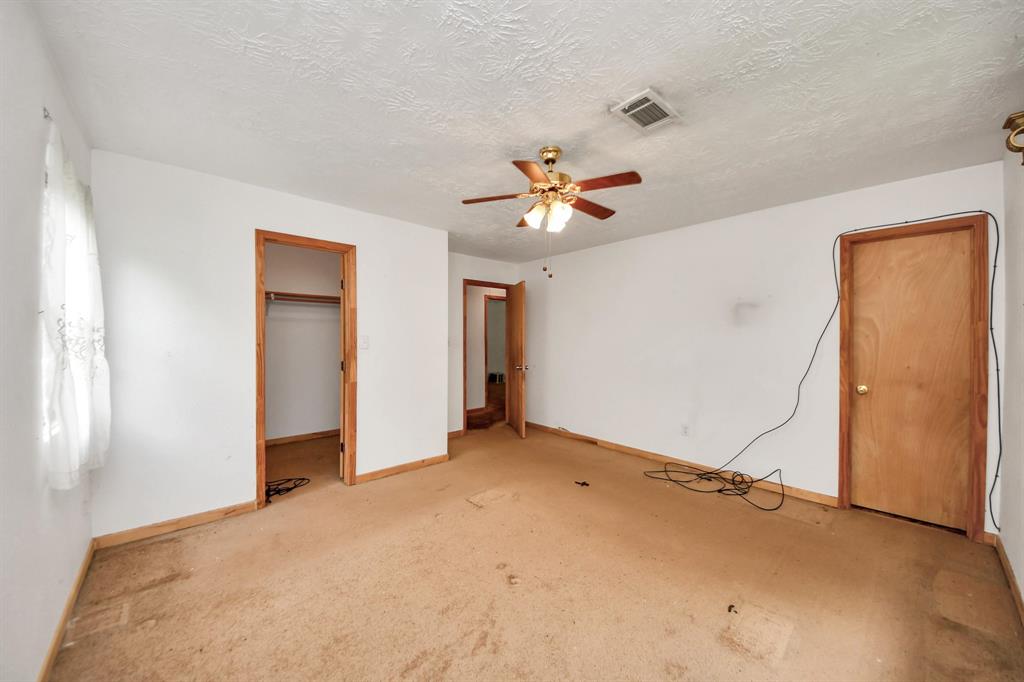 135 & 137 County 3431 Road, Cleveland, Texas image 13