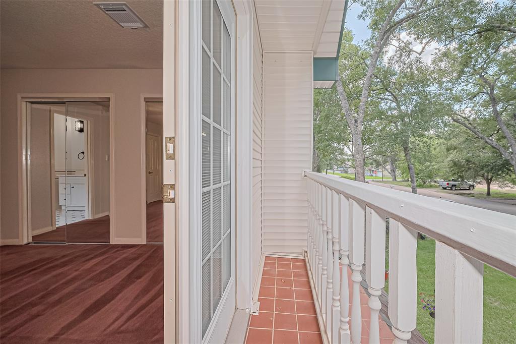613 4th St, League City, Texas image 35