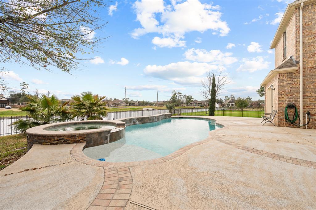 9710 Lansing Meadows Drive, Humble, Texas image 6