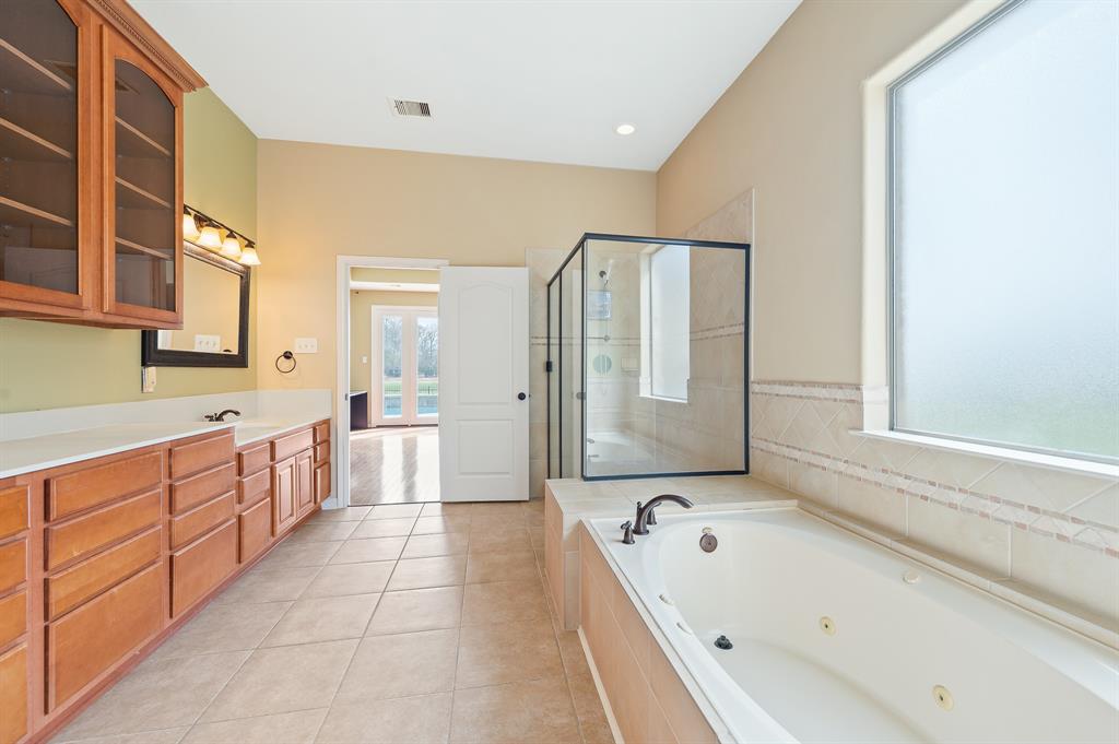 9710 Lansing Meadows Drive, Humble, Texas image 24