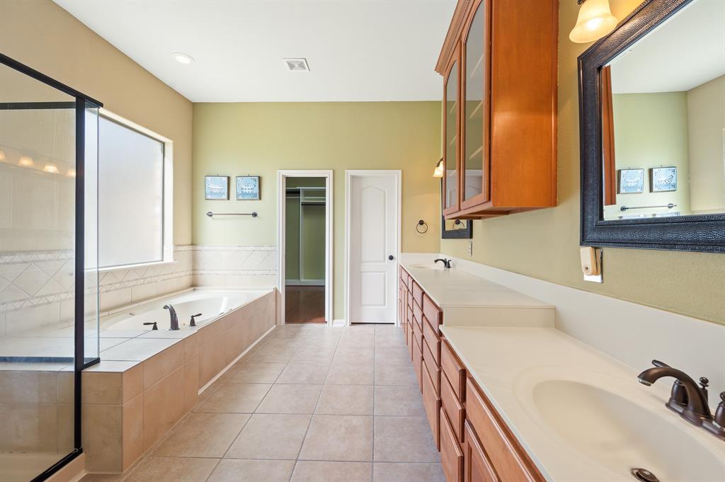 9710 Lansing Meadows Drive, Humble, Texas image 23