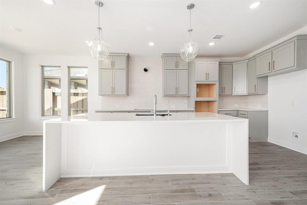 26215 Brilliant Beam Way