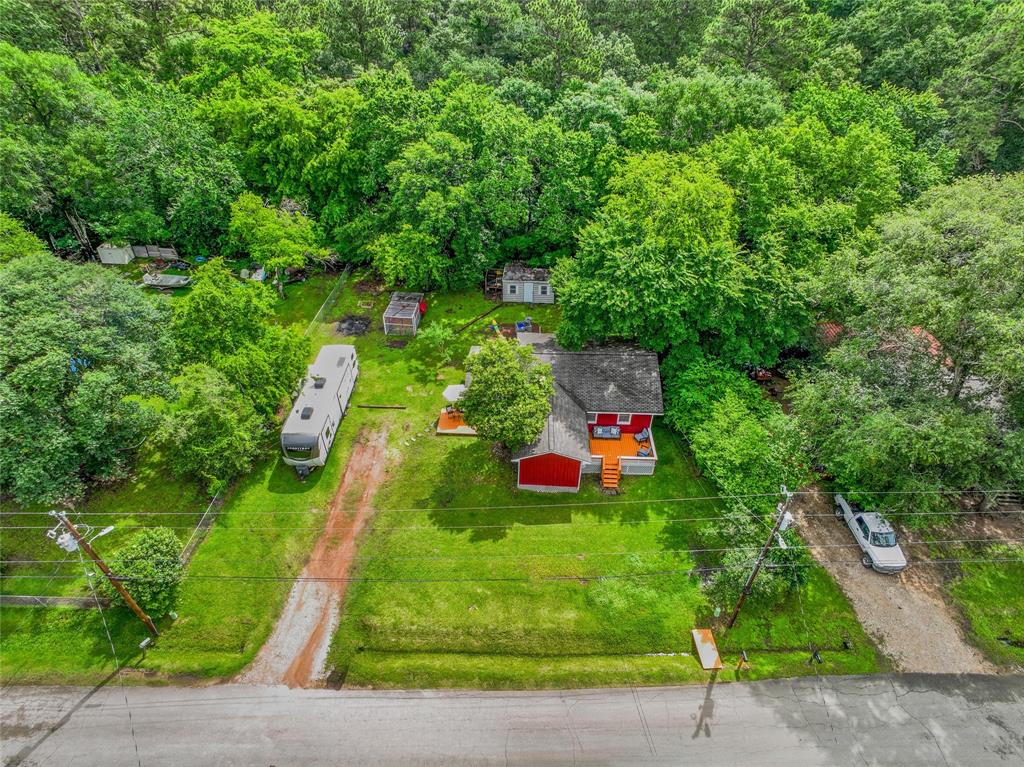 1607 E Pine Lake Circle, Conroe, Texas image 24