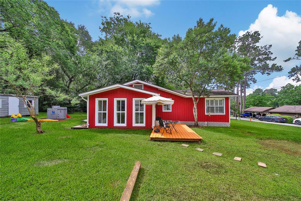 1607 E Pine Lake Circle, Conroe, Texas image 21