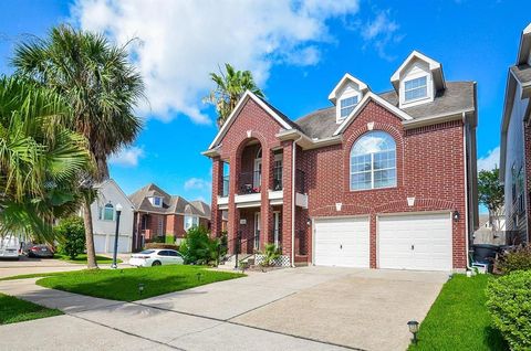 Photo of 3654 Royal Royce Drive, Houston, TX 77042 (MLS # 21230806)