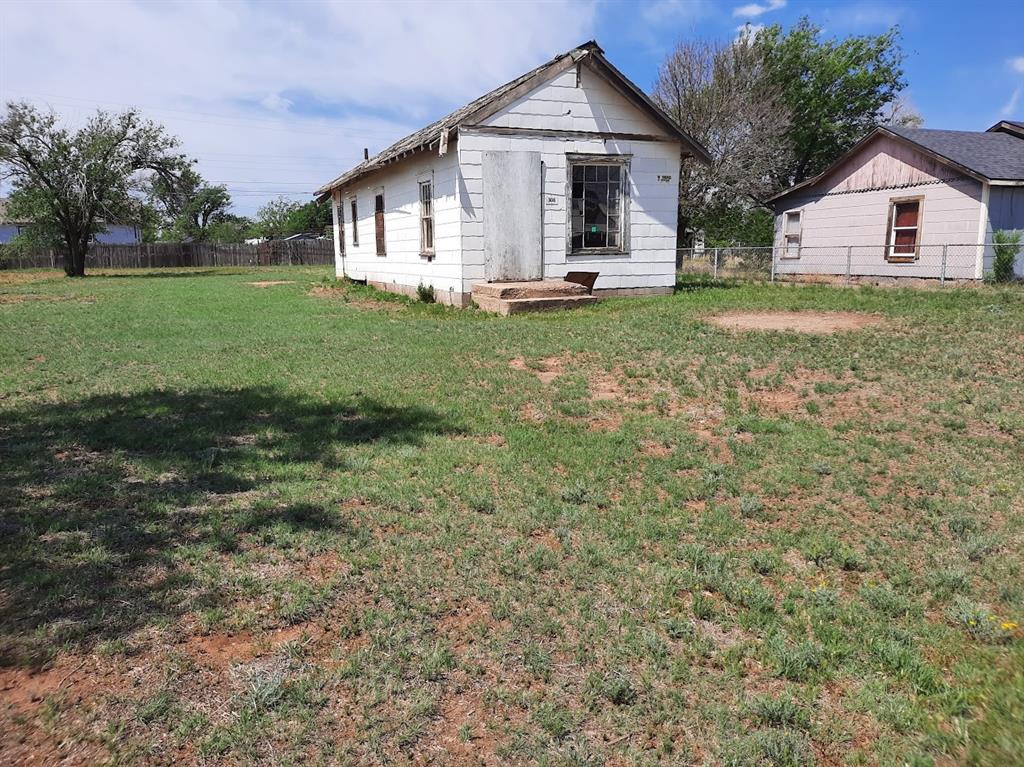 306 S Longwood Avenue, Fritch, Texas image 5