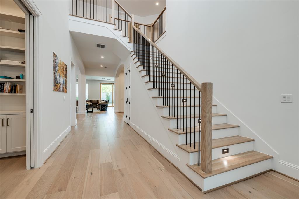907 W 43rd Street, Houston, Texas image 16
