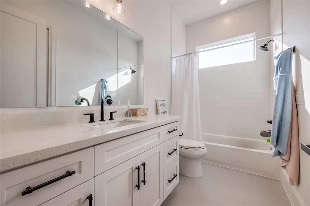 907 W 43rd Street, Houston, Texas image 27