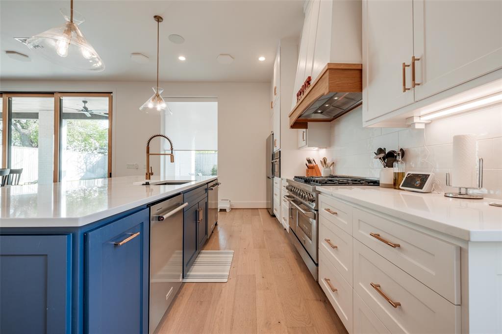 907 W 43rd Street, Houston, Texas image 8