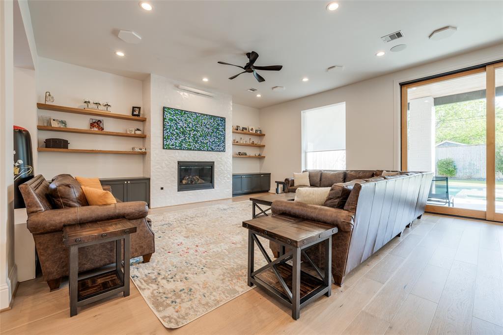 907 W 43rd Street, Houston, Texas image 4