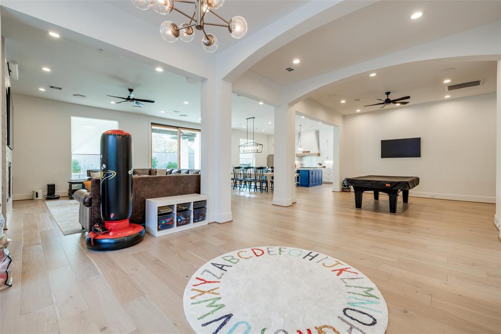 907 W 43rd Street, Houston, Texas image 12