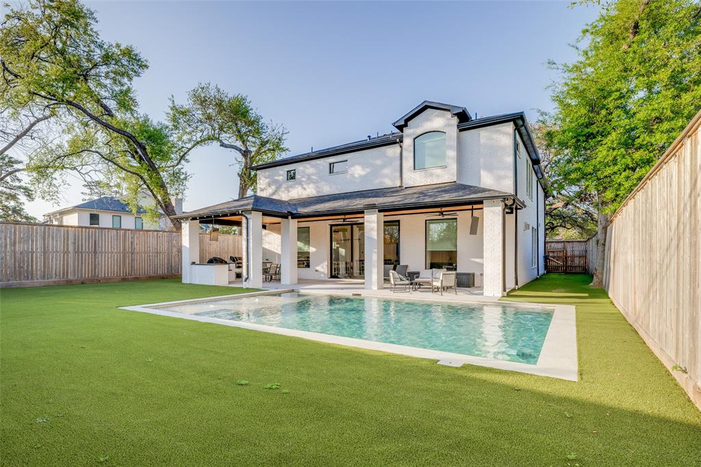 907 W 43rd Street, Houston, Texas image 2