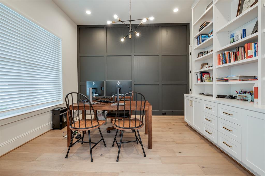 907 W 43rd Street, Houston, Texas image 33