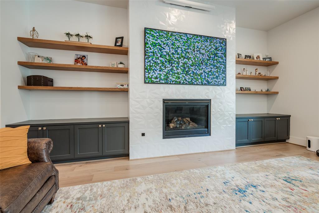 907 W 43rd Street, Houston, Texas image 3