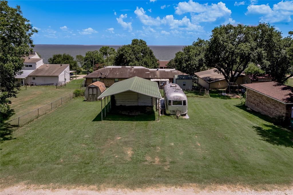 100 W Lakeview Drive