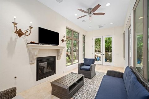 Single Family Residence in Bellaire TX 4625 Cedar Oaks Lane 32.jpg