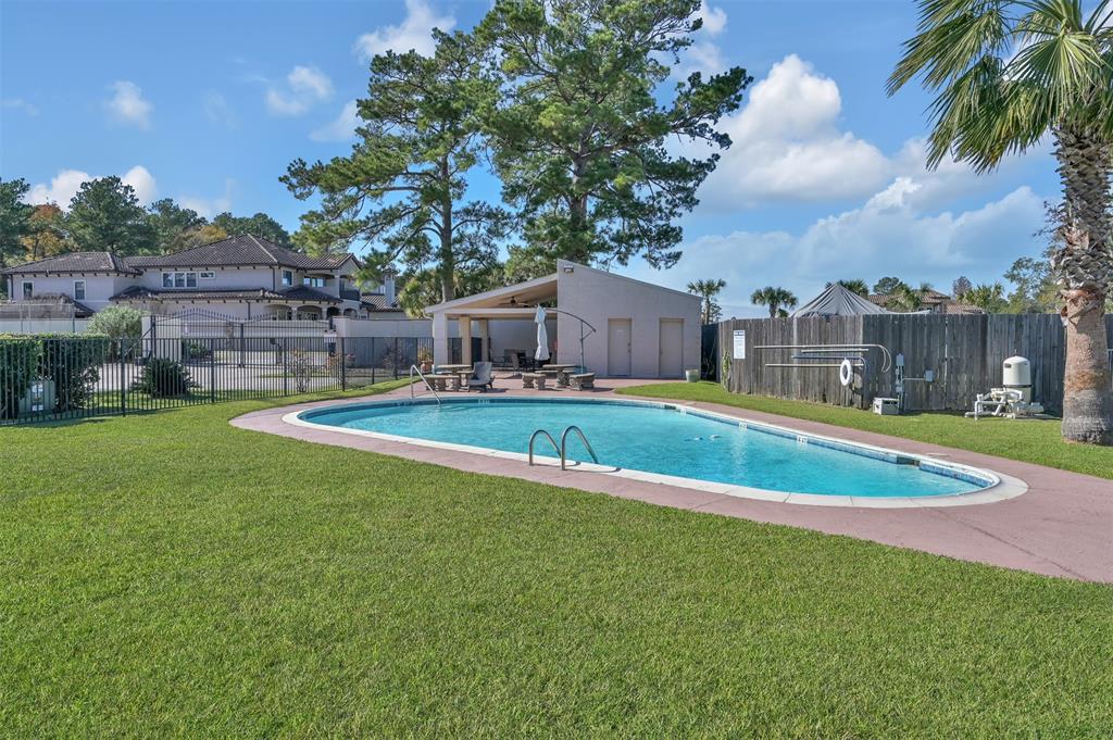 15 Regency Point, Conroe, Texas image 29