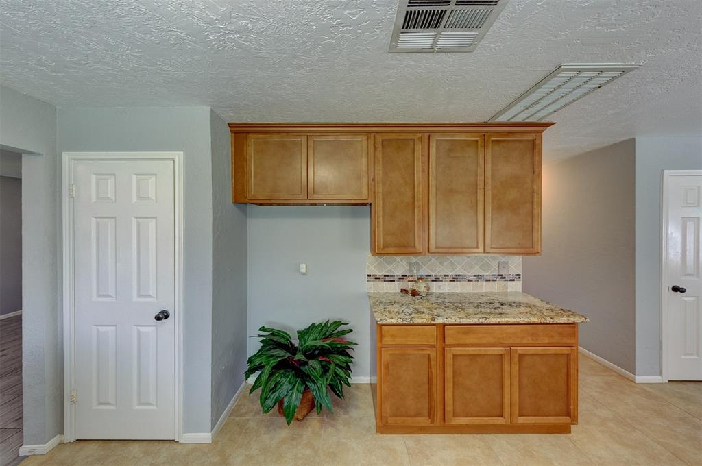 1508 Frontier Lane, Friendswood, Texas image 14