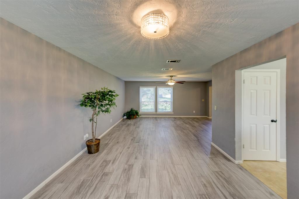 1508 Frontier Lane, Friendswood, Texas image 8