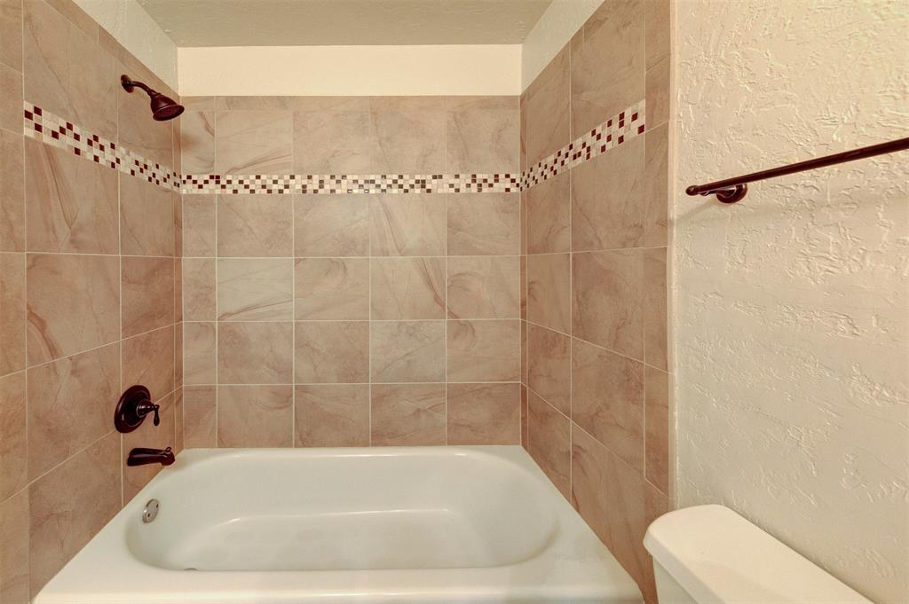 1508 Frontier Lane, Friendswood, Texas image 37
