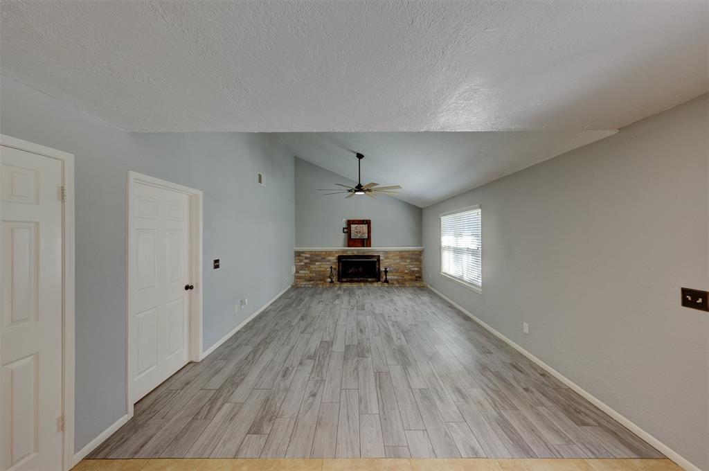 1508 Frontier Lane, Friendswood, Texas image 16