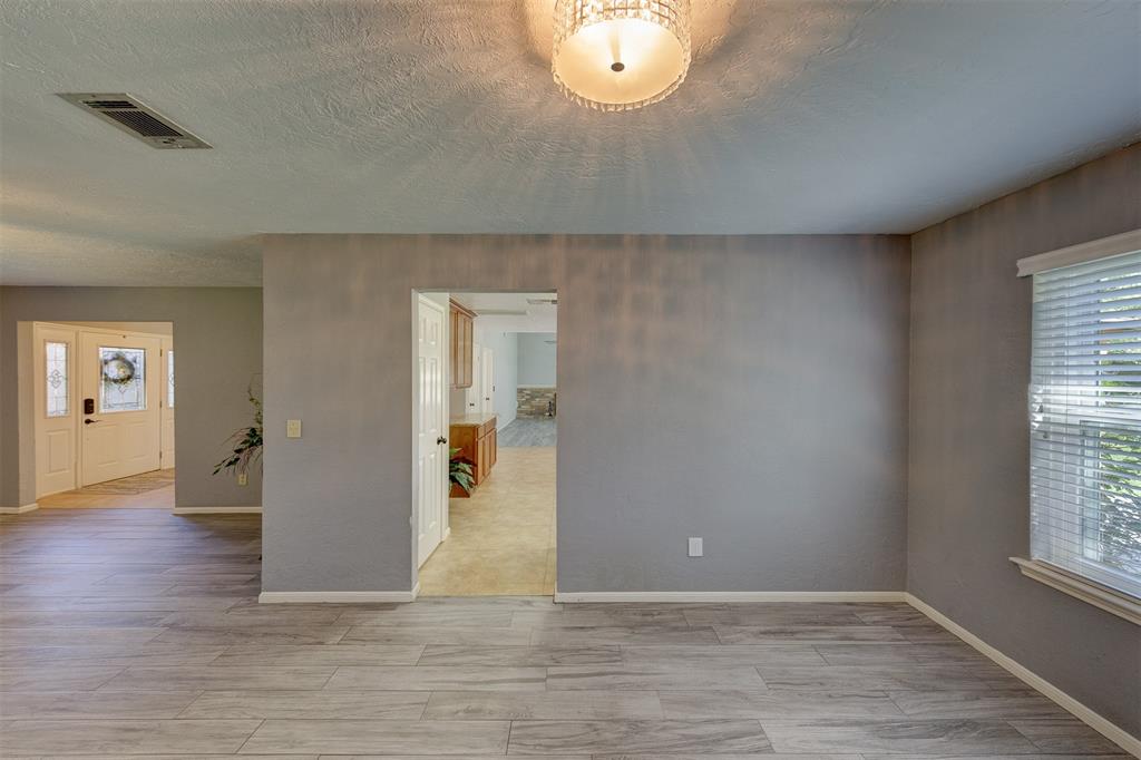 1508 Frontier Lane, Friendswood, Texas image 9