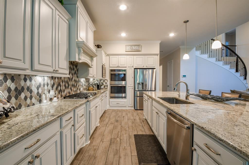 9411 Plaza Point Drive, Missouri City, Texas image 22