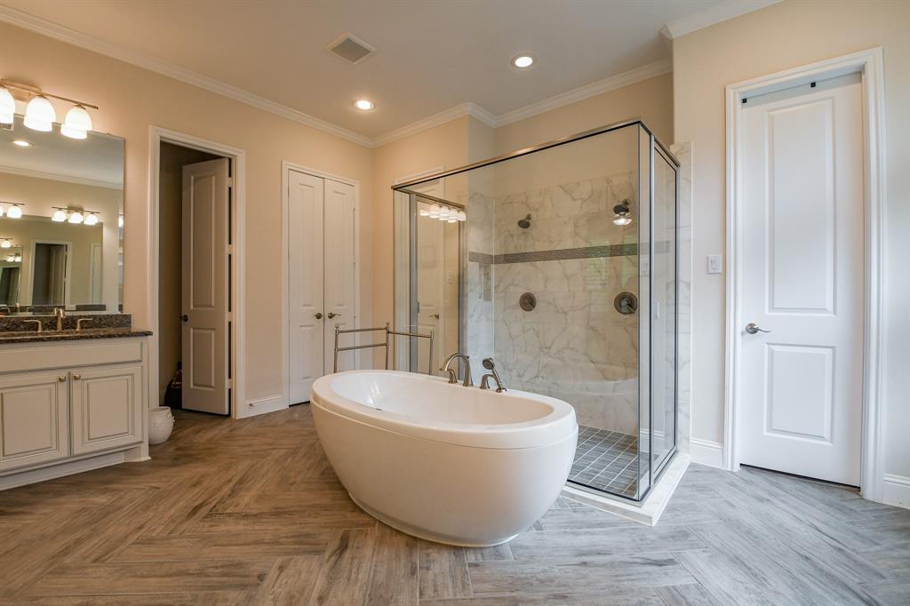 9411 Plaza Point Drive, Missouri City, Texas image 29