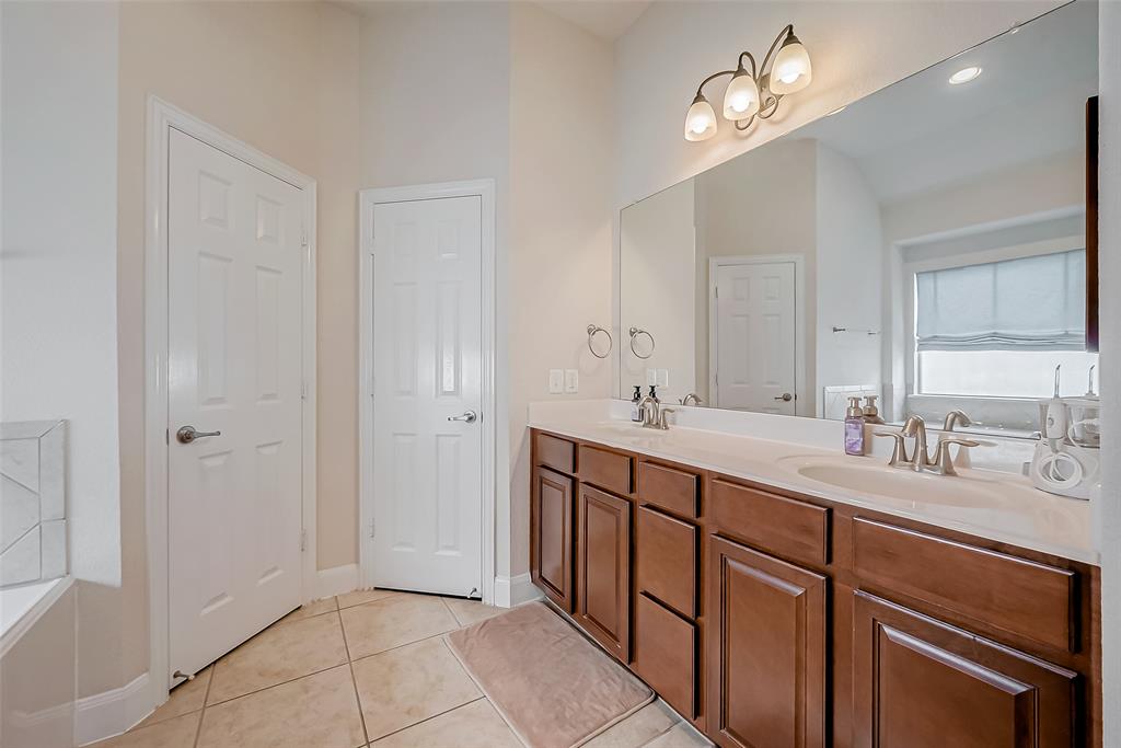 2207 Winchester Lake, Rosenberg, Texas image 36