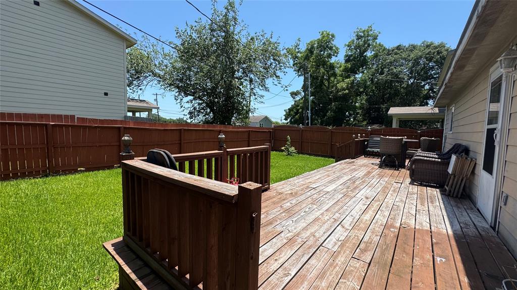 218 N Texas Street, Texas City, Texas image 28