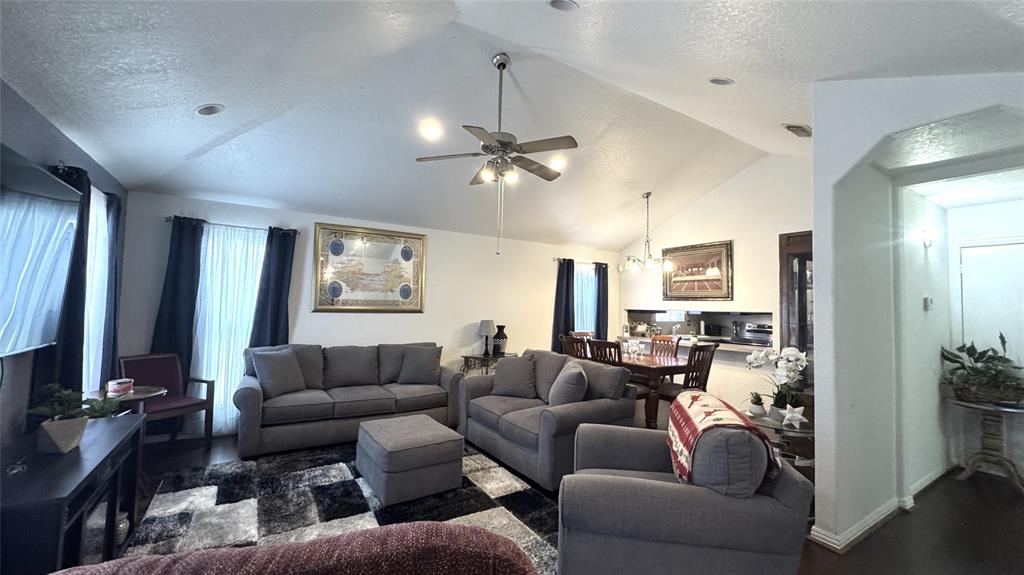 218 N Texas Street, Texas City, Texas image 7