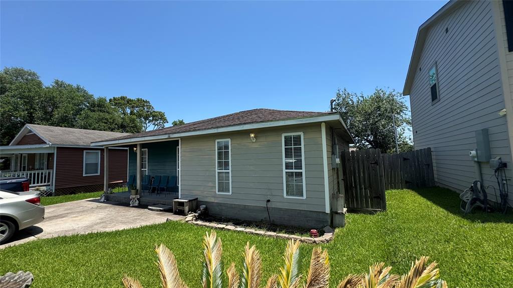 218 N Texas Street, Texas City, Texas image 3