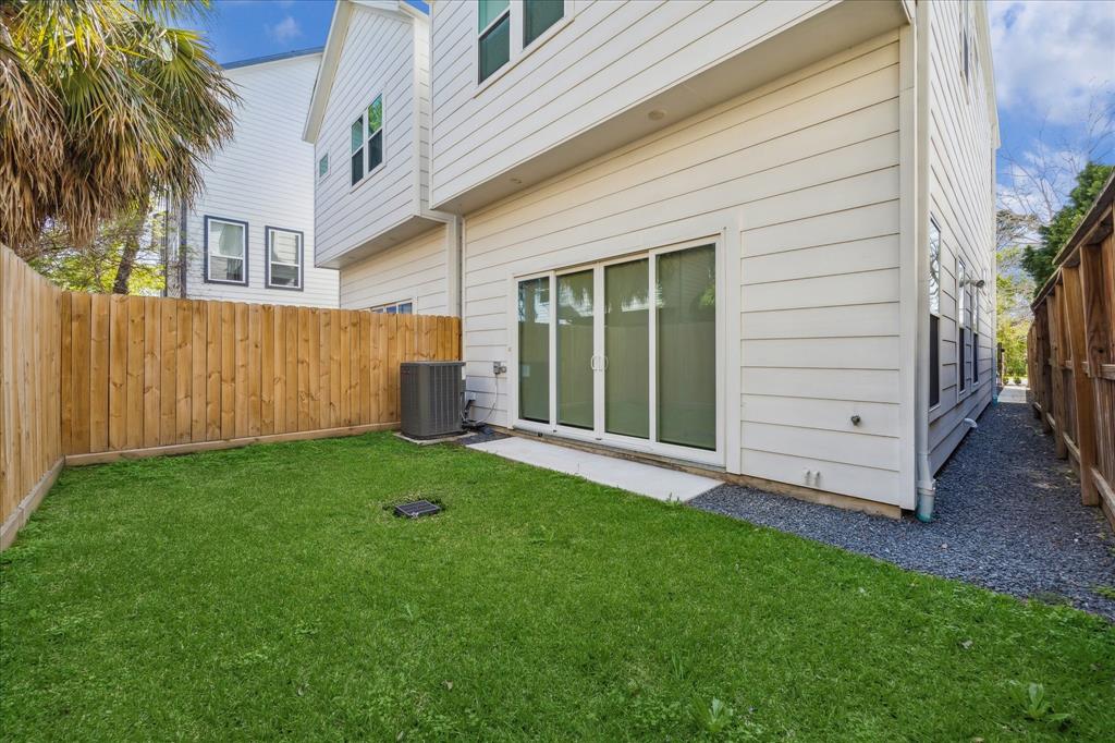 1340 Dian Street, Houston, Texas image 19